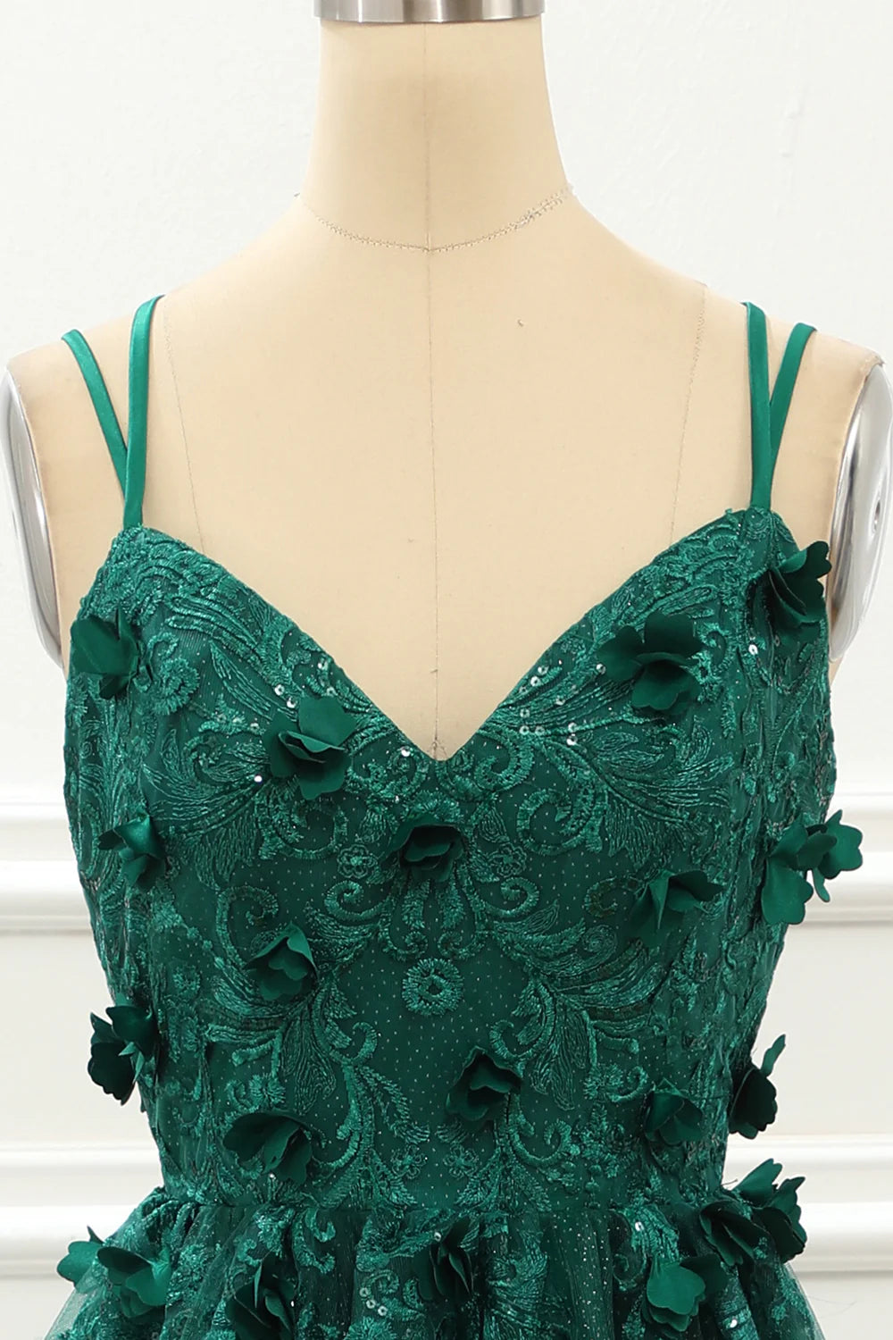 A Line V-Neck Dark Green Tulle Lace-Up Back Prom Dress with Appliques