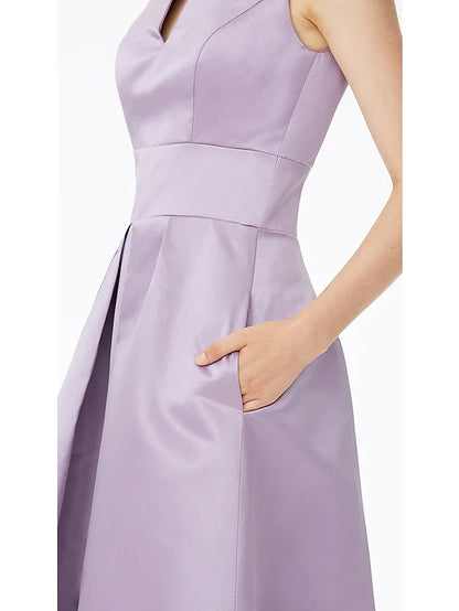 A-Line Bridesmaid Dress Notched Sleeveless Elegant Floor Length Satin with Pleats / Pocket