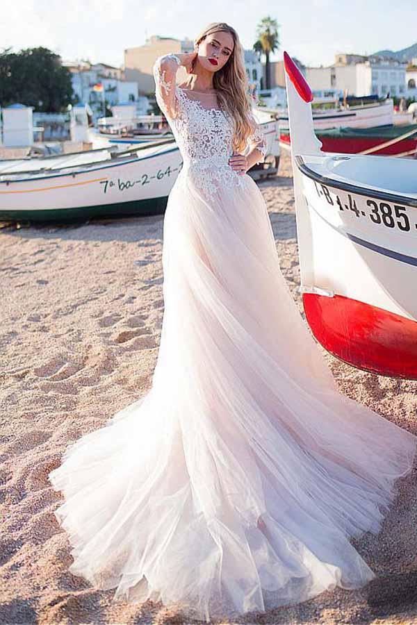 Tulle Scoop Neckline A-line Wedding Dress With Lace Appliques