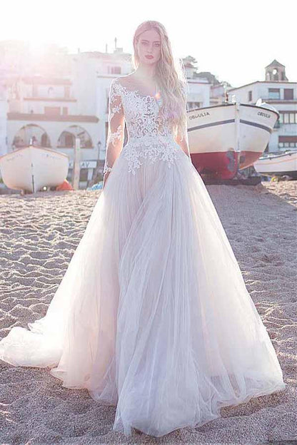 Tulle Scoop Neckline A-line Wedding Dress With Lace Appliques