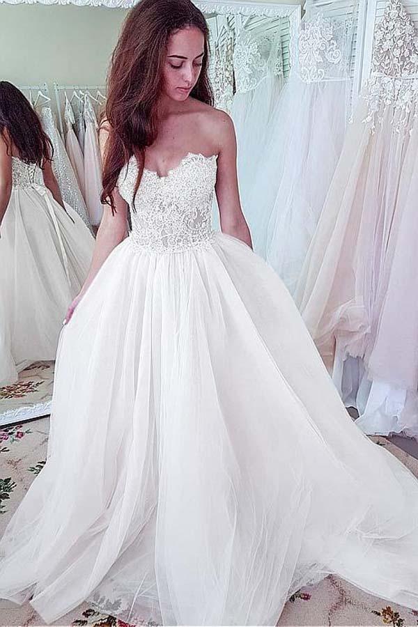 Tulle Sweetheart Neckline A-line Wedding Dresses With Lace Appliques