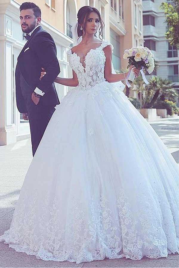 Tulle V-neck Neckline Ball Gown Wedding Dresses With Lace Appliques