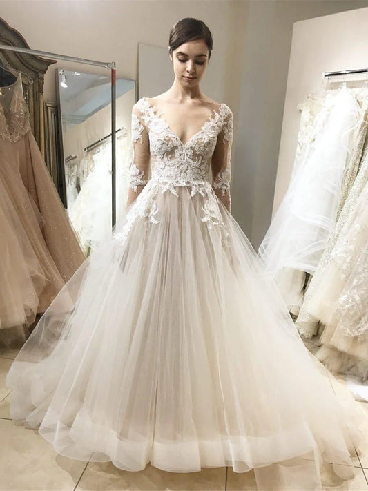 Vintage Lace Wedding Dresses Ball Gown with Long Sleeves