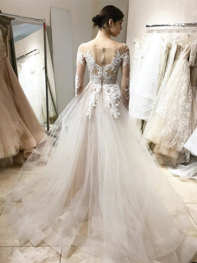 Vintage Lace Wedding Dresses Ball Gown with Long Sleeves